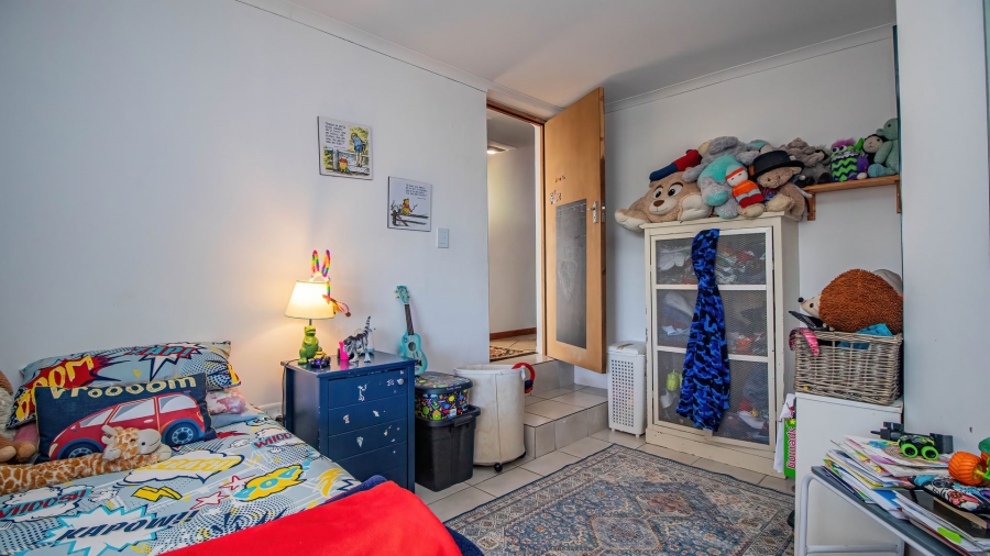 5 Bedroom Property for Sale in Fraaiuitsig Western Cape